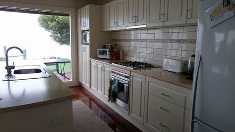 St Helens Beachfront - New Castle Holiday 2