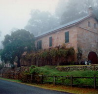Tizzana Winery Bed And Breakfast - New Castle Holiday