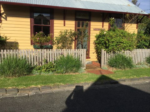 Twomey's Cottage - New Castle Holiday 0