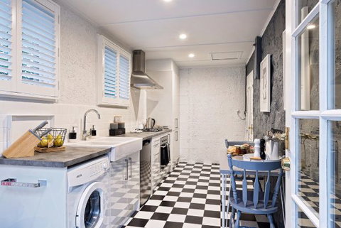 102 On Strath - New Castle Holiday 6