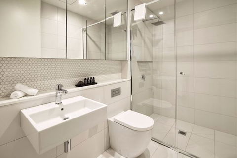 381 Cremorne - New Castle Holiday 4