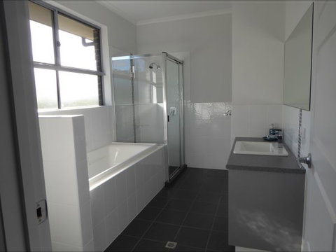 Adelaide Holiday House - New Castle Holiday 7