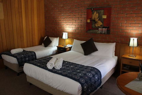 Bakery Hill Motel - New Castle Holiday 2