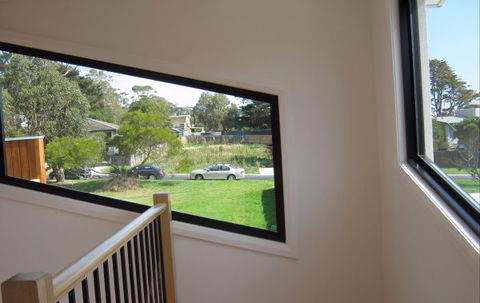 Barefoot Beach Stays - New Castle Holiday 4