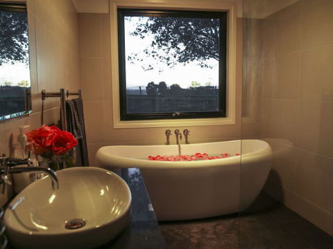 Ballachulish Farm Stay - New Castle Holiday 0