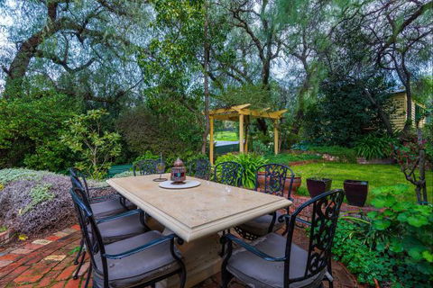 Bendigo Cottages Bed And Breakfast - New Castle Holiday 3