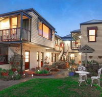 Benambra Bed and Breakfast - New Castle Holiday