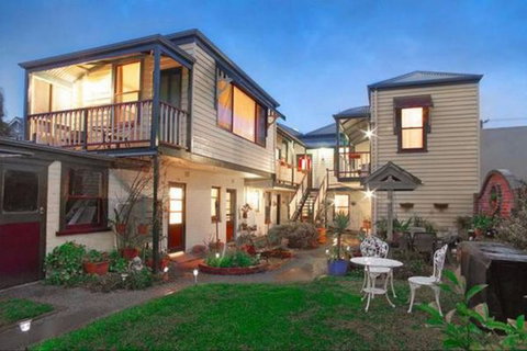 Benambra Bed And Breakfast - New Castle Holiday 0