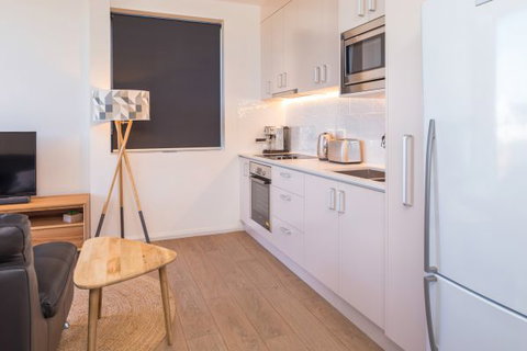 Bridgeview Apartments - New Castle Holiday 7