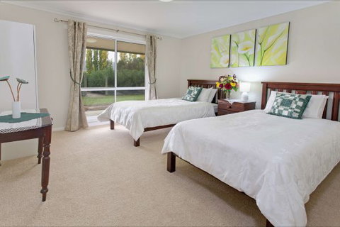 Brookfield Guesthouse - New Castle Holiday 4