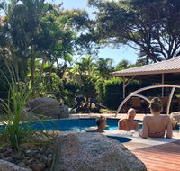 Bush Oasis Caravan Park - New Castle Holiday