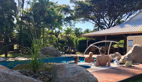 Bush Oasis Caravan Park - New Castle Holiday 0