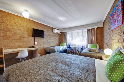 Central Deborah Motel - New Castle Holiday 5
