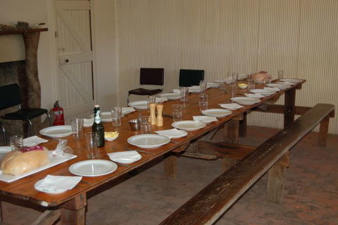 Chowilla Station Shearer's Quarters Accommodation - New Castle Holiday 2
