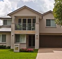 Como Bed and Breakfast - New Castle Holiday