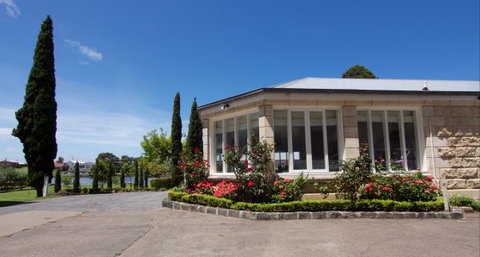 Douglas Riverside - New Castle Holiday 3