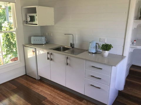 Drayshed Cottage - New Castle Holiday 6