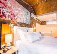 Farnham Court Motel - New Castle Holiday