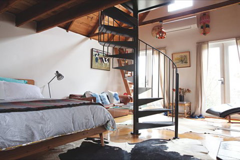 Flop House - New Castle Holiday 1