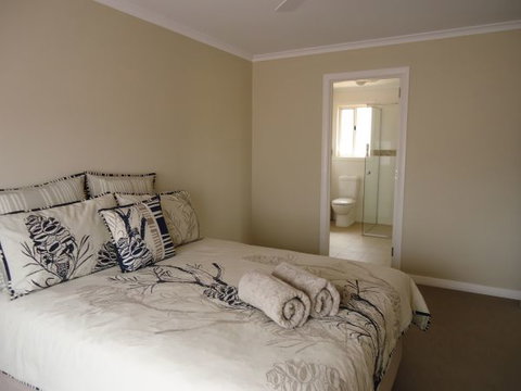 Flinders Bush Retreats - New Castle Holiday 6