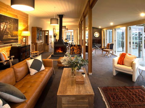 Frenchman's River - The Helmsman's House - New Castle Holiday 3