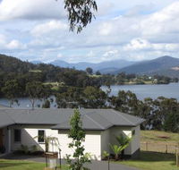 Huon River Cottage - New Castle Holiday