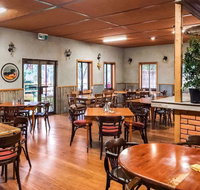 Hungry Horse Hotel Molesworth - New Castle Holiday