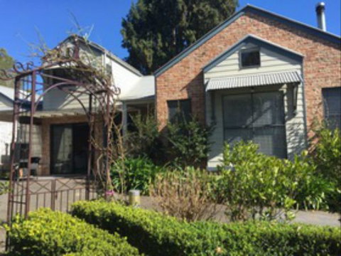 K-Vee Self Contained Accommodation - New Castle Holiday 0