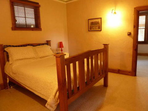 Kaesler Cottages - New Castle Holiday 3