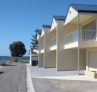 Karen's Cabins and Apartments - New Castle Holiday