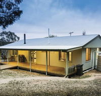 Lavender Vale Cottage - New Castle Holiday