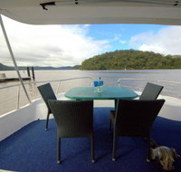 Luxury Afloat Hawkesbury River and Brooklyn - New Castle Holiday
