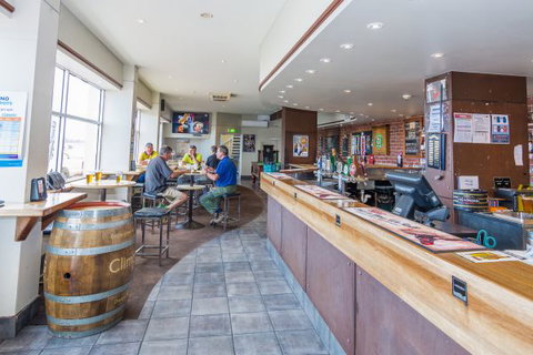 Merimbula Hotel - New Castle Holiday 0