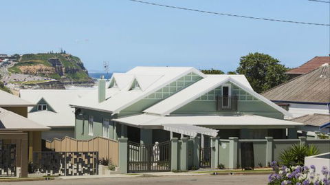 Merewether Beach House B And B - New Castle Holiday 0
