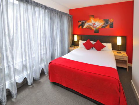 Metro Apartments On Bank Place - New Castle Holiday 1