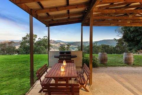 Mt Bellevue Lodge - King Valley - New Castle Holiday 9