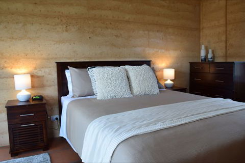 Muntiri Lodge Eco Retreat - New Castle Holiday 5