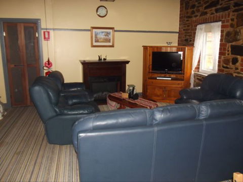Olive Grove Retreat - New Castle Holiday 2