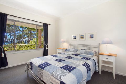 Orion Beach House - Jervis Bay - New Castle Holiday 2