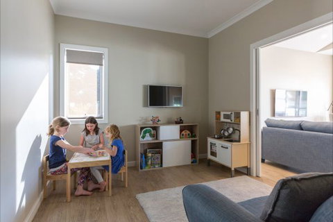 Our Place At Bright - New Castle Holiday 9