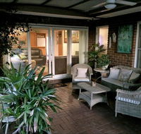 Palm Haven Bed and Breakfast - New Castle Holiday