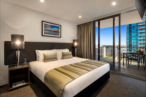 Quest Adelaide Terrace - New Castle Holiday 4
