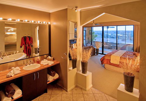Riverview Rise Retreats - New Castle Holiday 1
