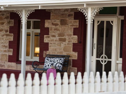 Rilli Retreat - New Castle Holiday 1