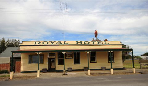 Royal Hotel Snake Valley - New Castle Holiday 0