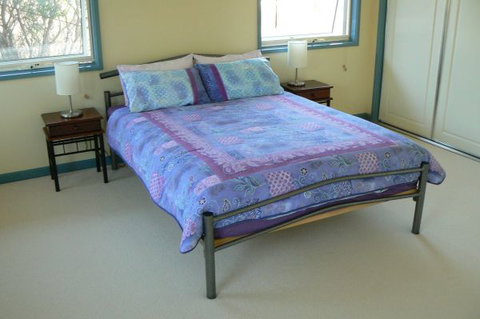 Sandy Point Beach Escape - New Castle Holiday 5