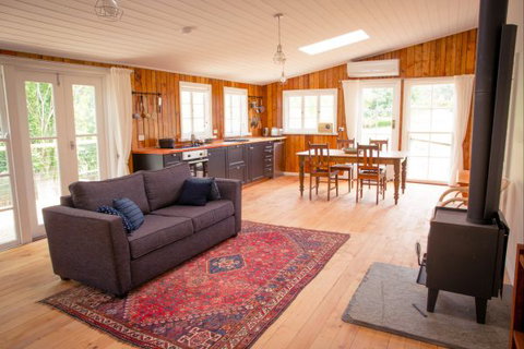 Sandalwood Shearing Shed - New Castle Holiday 2