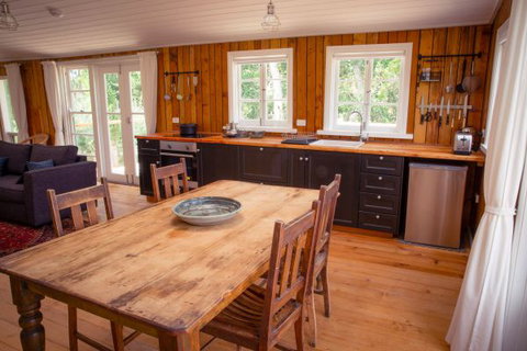 Sandalwood Shearing Shed - New Castle Holiday 5