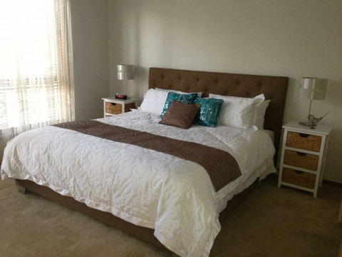 Seaside Semaphore Holiday Accommodation - New Castle Holiday 2