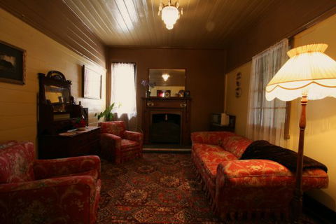 Shurdingtons Cottage - New Castle Holiday 4